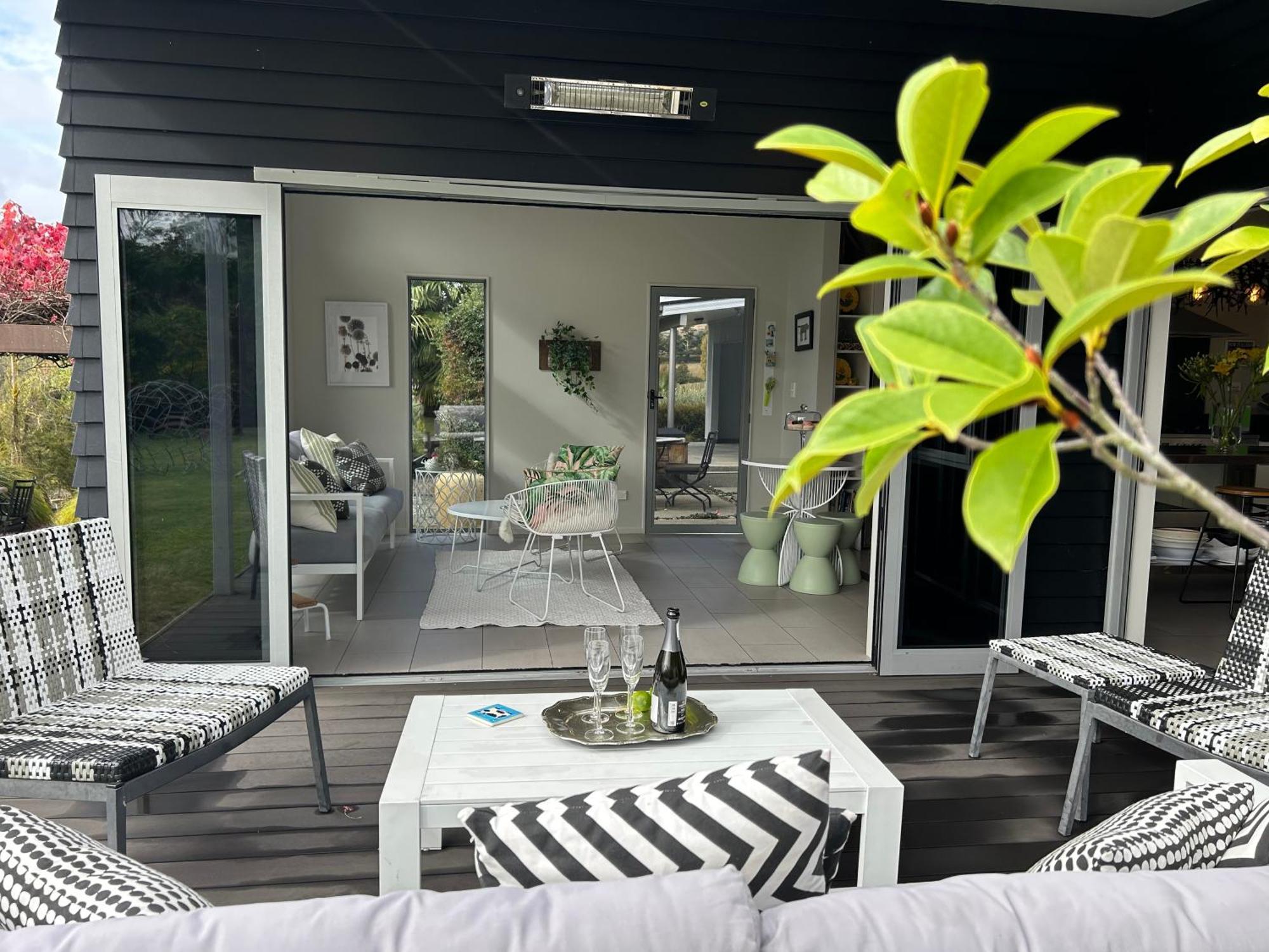 Peppertree Lodge Havelock North Exterior photo
